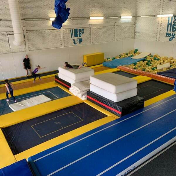 <span style="font-weight: bold;">АКРОБАТИКА</span> 